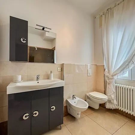 Meridiana דירה *