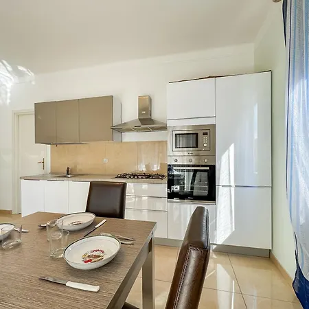 Meridiana Apartamento San Remo